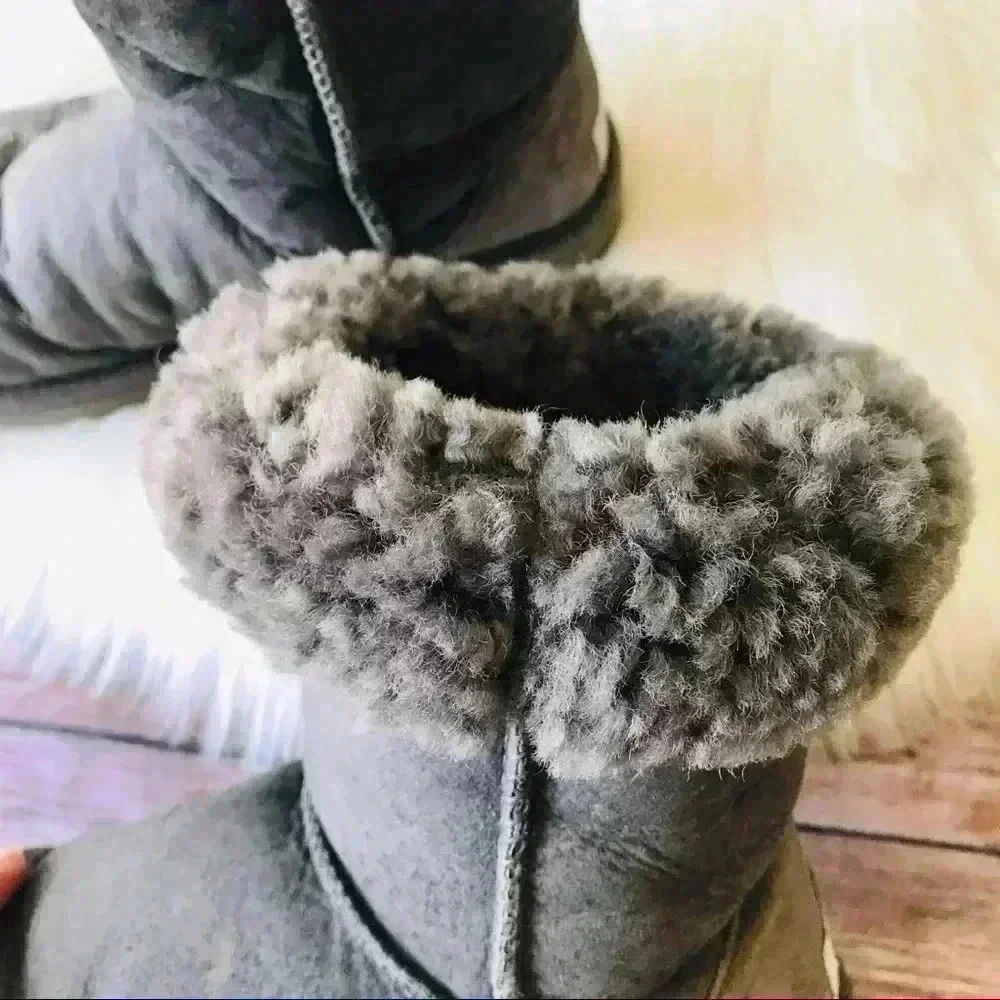 Uggs Classic Short Gray Sz 6